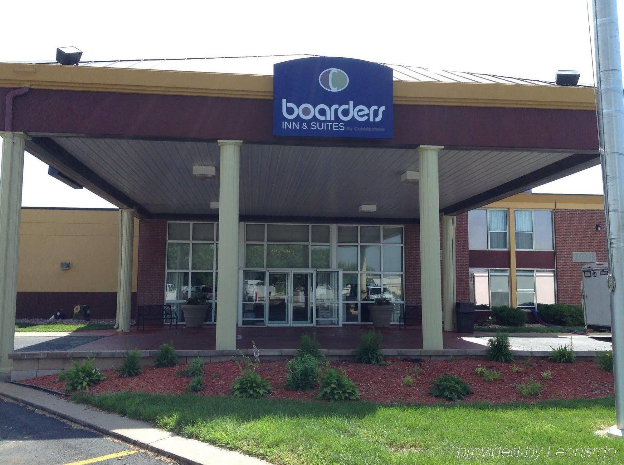 Boarders Inn & Suites By Cobblestone Hotels - Grand Island Exterior photo